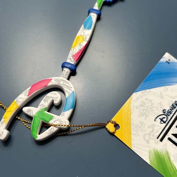 NWT Disney Key - Ink & Paint 🎨 - Picture 4 of 7